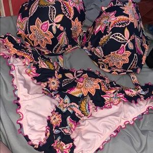 Women’s Shade & Shore bikini set